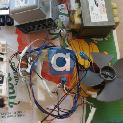 Ricambi micro onde Samsung modello gv72v-ss-01