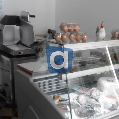 Vendo in Svizzera Negozio Attività con parcheggio comodo