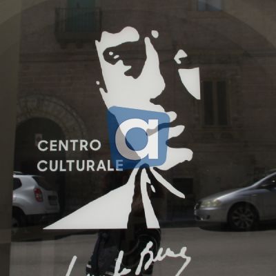 OFFRIAMO CORSI GRATUITI DI LINGUE E ALTRO