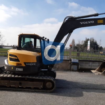 Escavatore marca VOLVO ECR88D QT 80